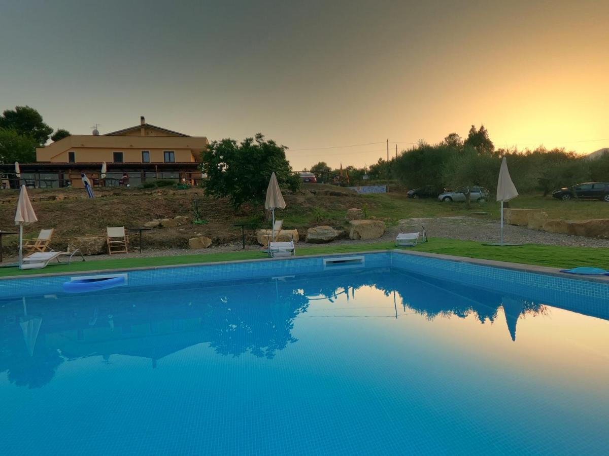 Agriturismo B&B Il Rifugio Di Nino Contursi Terme Exterior foto